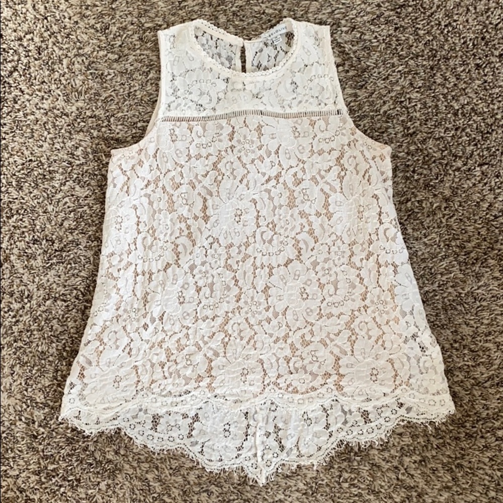 ROSE & OLIVE white sleeveless lace top. Size XS.